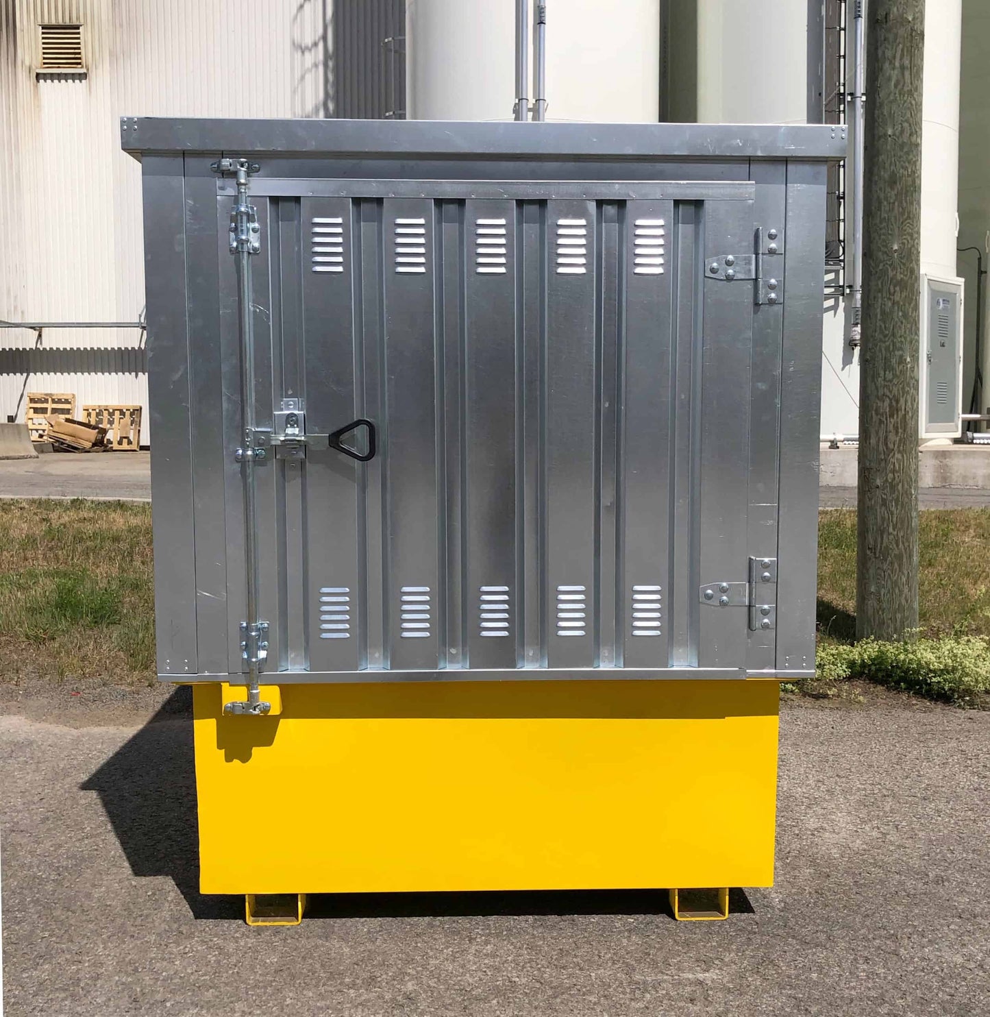 UltraTech IBC Hard Top Steel Spill Pallet