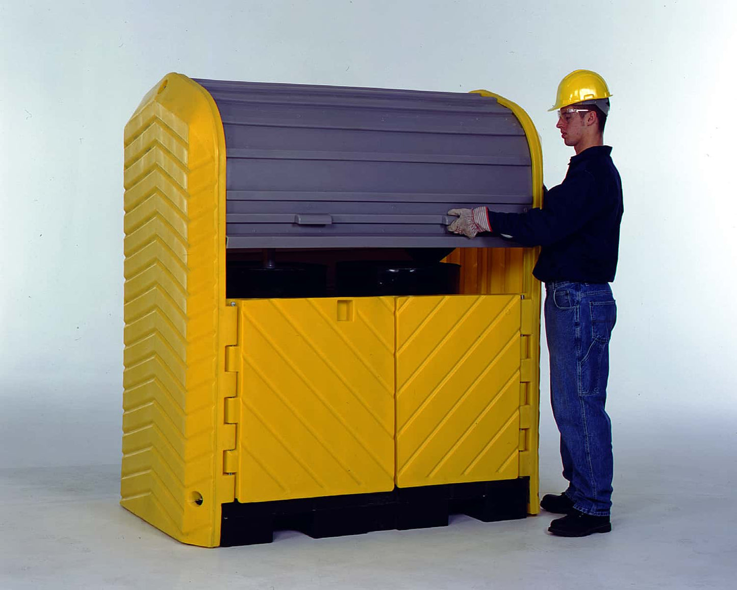 UltraTech Hard Top P2 Plus Spill Pallet